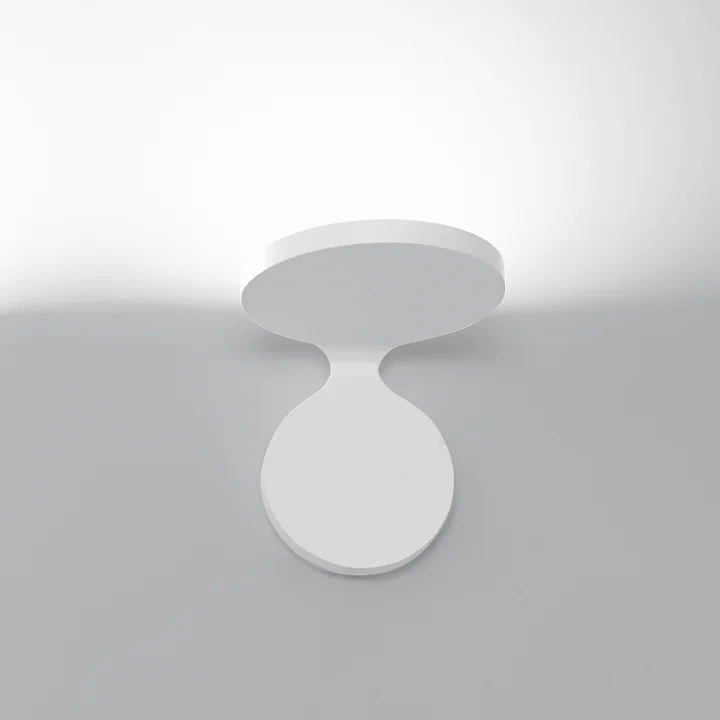 Rea 17 LED wall lamp from Artemide