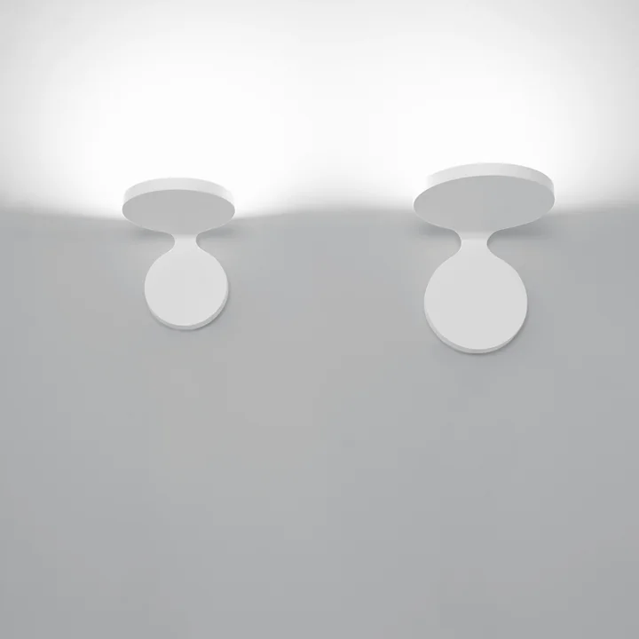 Rea 17 LED wall lamp from Artemide