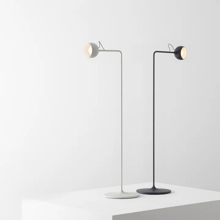 IXA floor lamp LED from Artemide