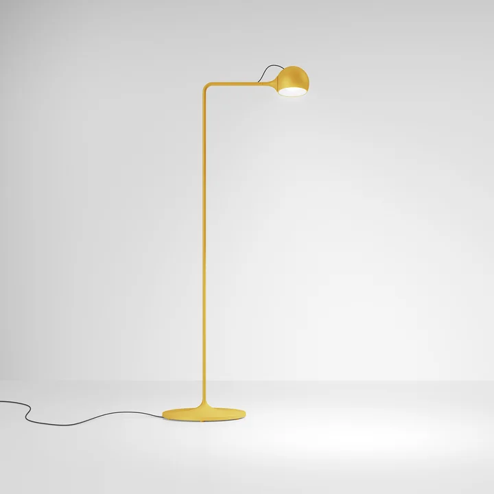 IXA floor lamp LED from Artemide