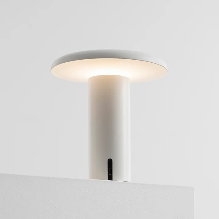Takku Table lamp LED from Artemide