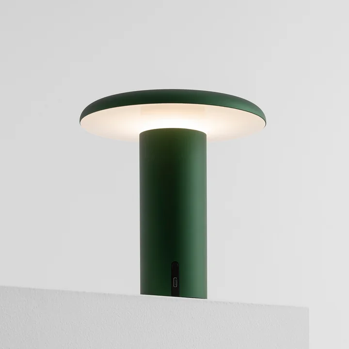 Takku Table lamp LED from Artemide
