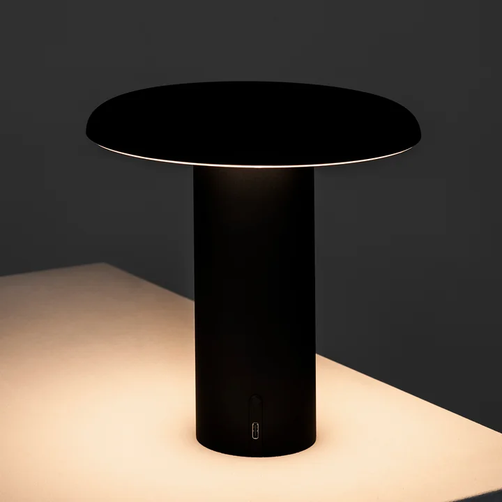 Takku Table lamp LED from Artemide