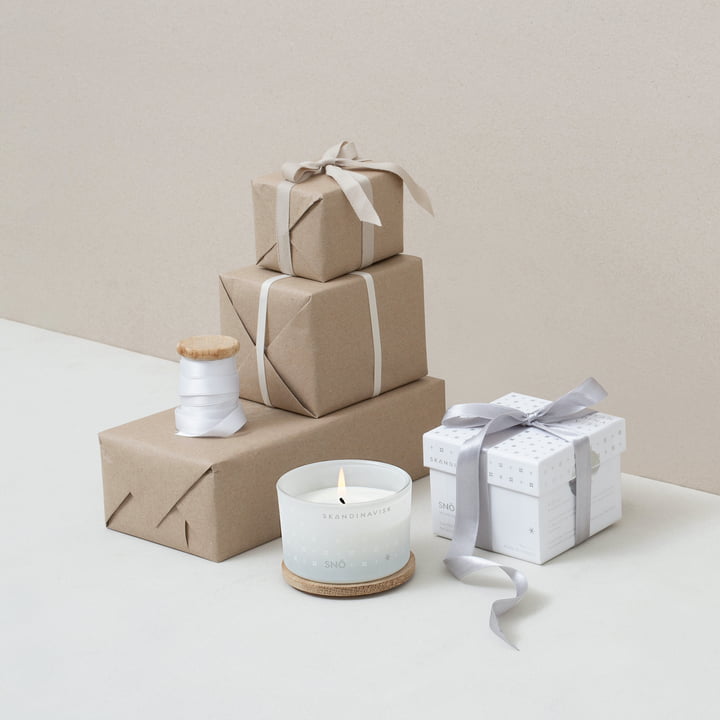 Scented candle with lid from Skandinavisk