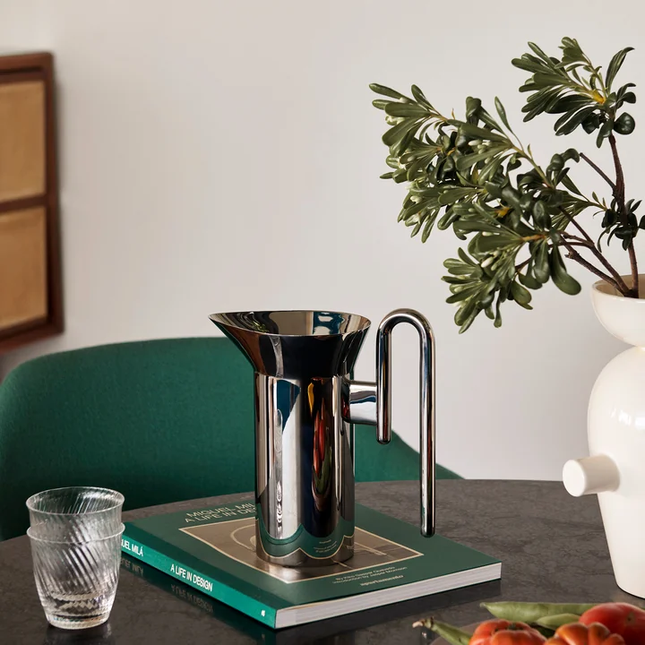 Momento JH38 Pitcher from & Tradition