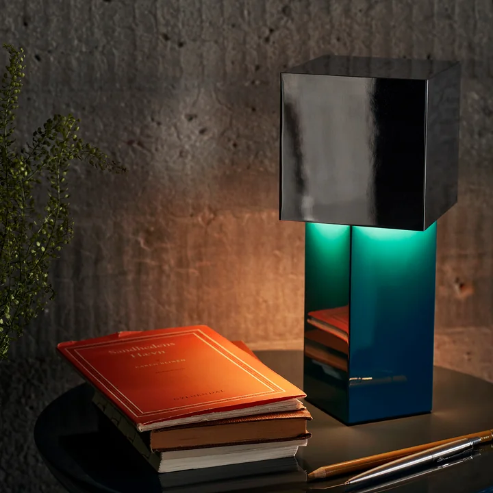 Pivot Portavle ATD7 battery lamp from & Tradition