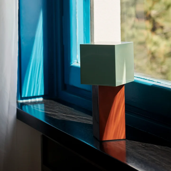 Pivot Portavle ATD7 battery lamp from & Tradition