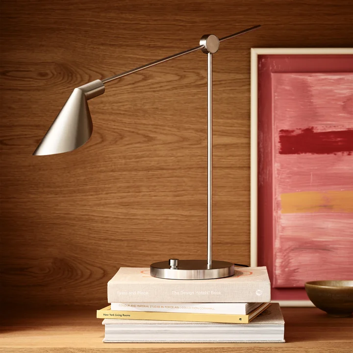 MS021 Desk lamp from Fritz Hansen in the finish steel
