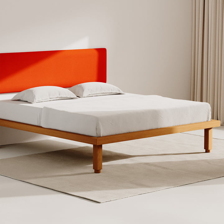 OUT Objekte unserer Tage - Kaya bed, oak waxed