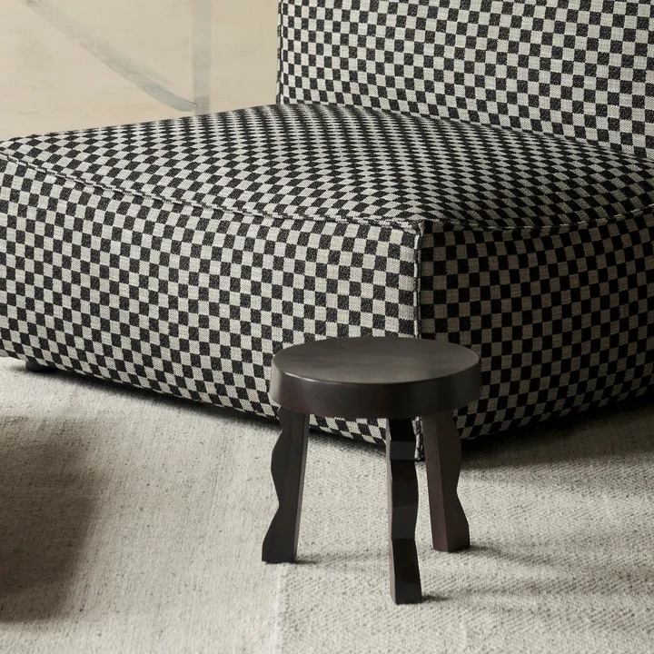 Faye Stool, mango dark stained by Ferm Living