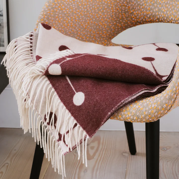 Vitra - Eames Wool Blanket, Dot Pattern, bordeaux (Eames Special Collection 2023)