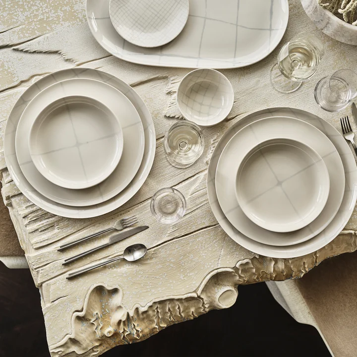 Zuma Plates and bowls, Salt / white by Serax