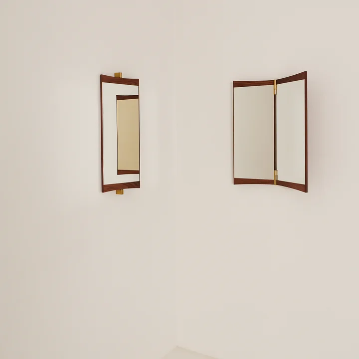 Gubi - Vanity Wall mirror