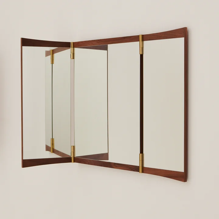 Gubi - Vanity Wall mirror