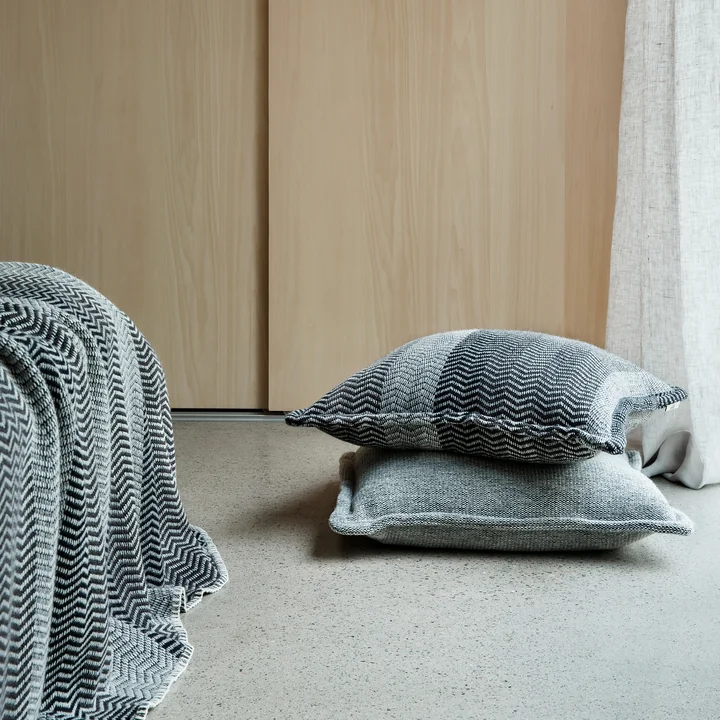 Picnic Cushion from Røros Tweed