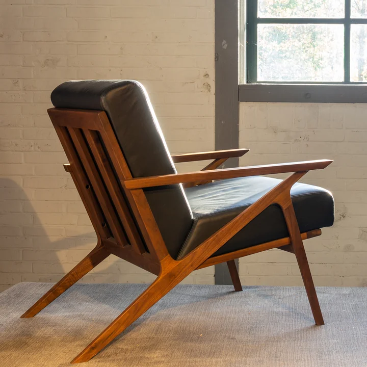 Studio Zondag - Jesper Lounge chair, walnut