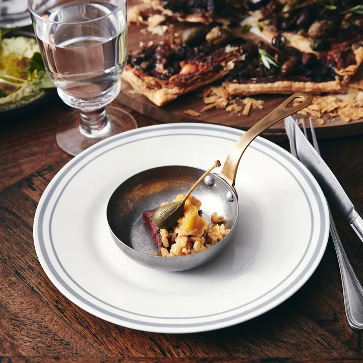 Bistro Plate Ø 27 cm, gray (set of 4) from Nicolas Vahé