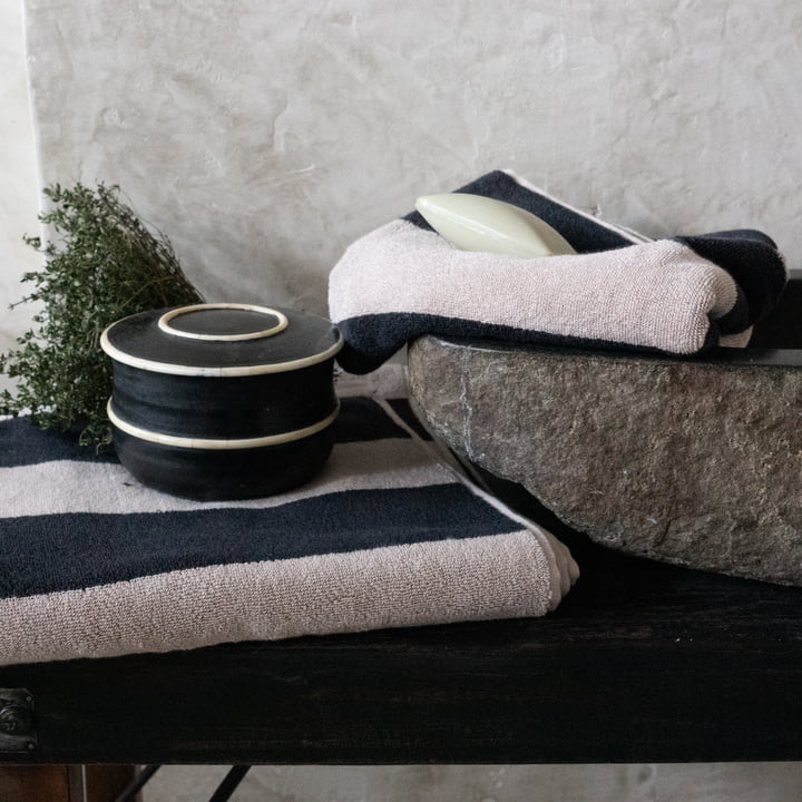 HANA - Bath towel / hand towel, chalk / charcoal striped