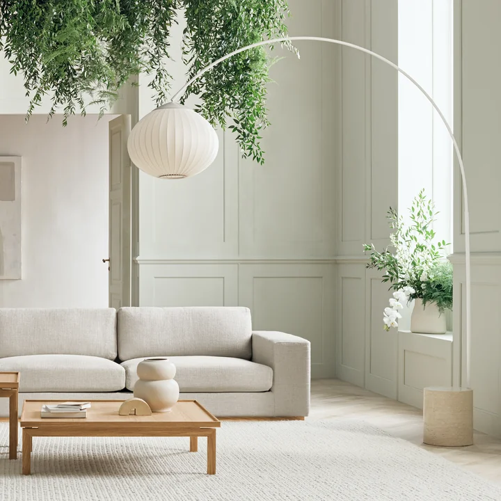 Acorn Floor lamp, oiled oak / steel cream / sand by Bolia