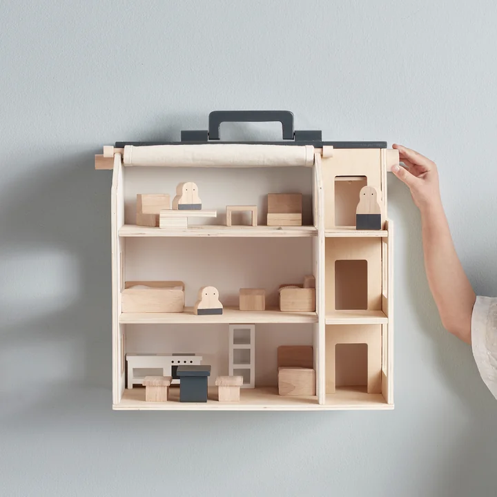 Aiden Portable doll's house with accessories from Kids Concept