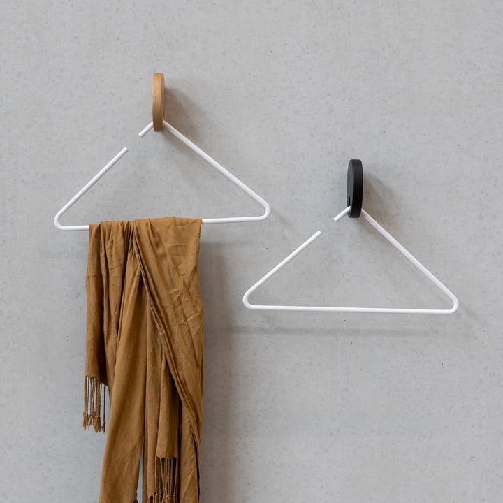 Weiss Metal Triangle Hanger