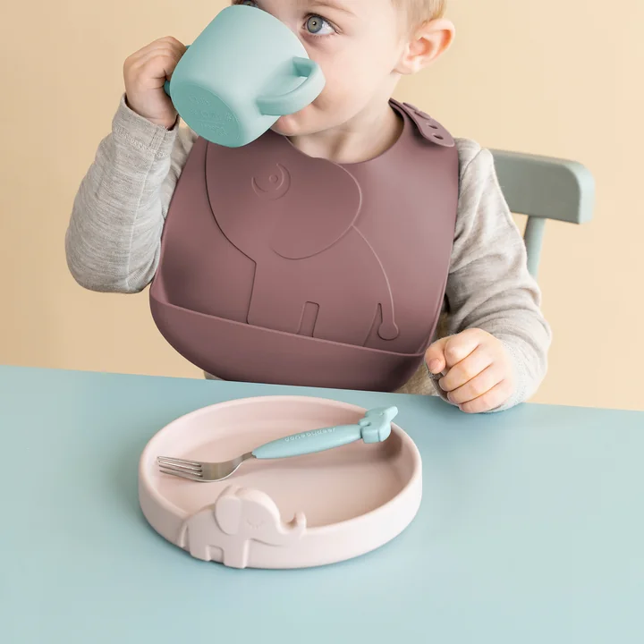 Peekaboo Bibs from Done by Deer