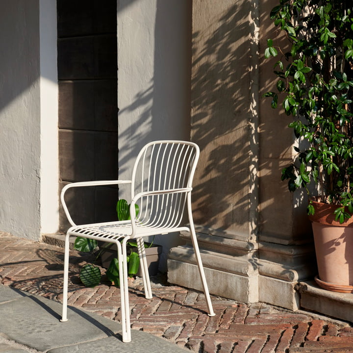 Thorvald SC95 Outdoor Armchair from & Tradition