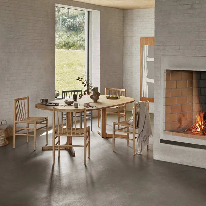 C69E Dining table with two additional tops from FDB Møbler