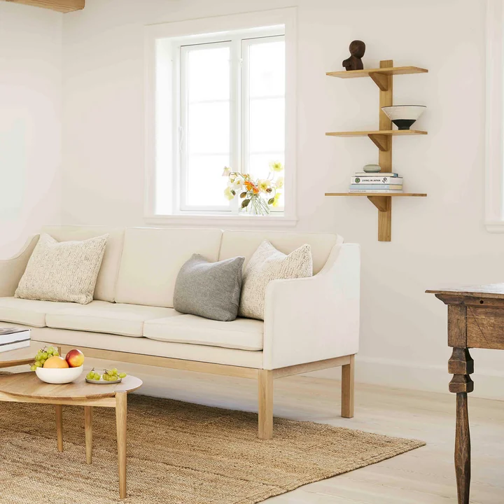 B100 Wall shelf from FDB Møbler