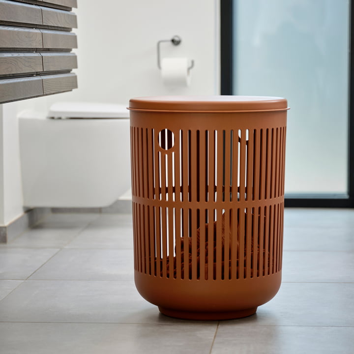 Ume Laundry basket with lid from Zone Denmark