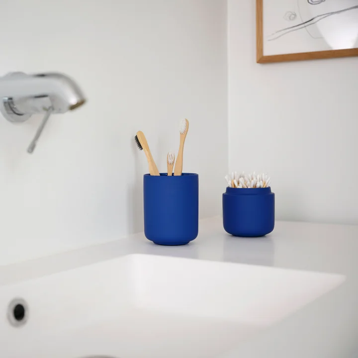 Ume Jar with lid from Zone Denmark