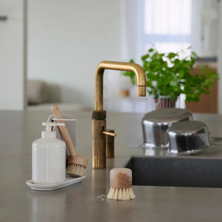 Inu Dishwashing set from Zone Denmark