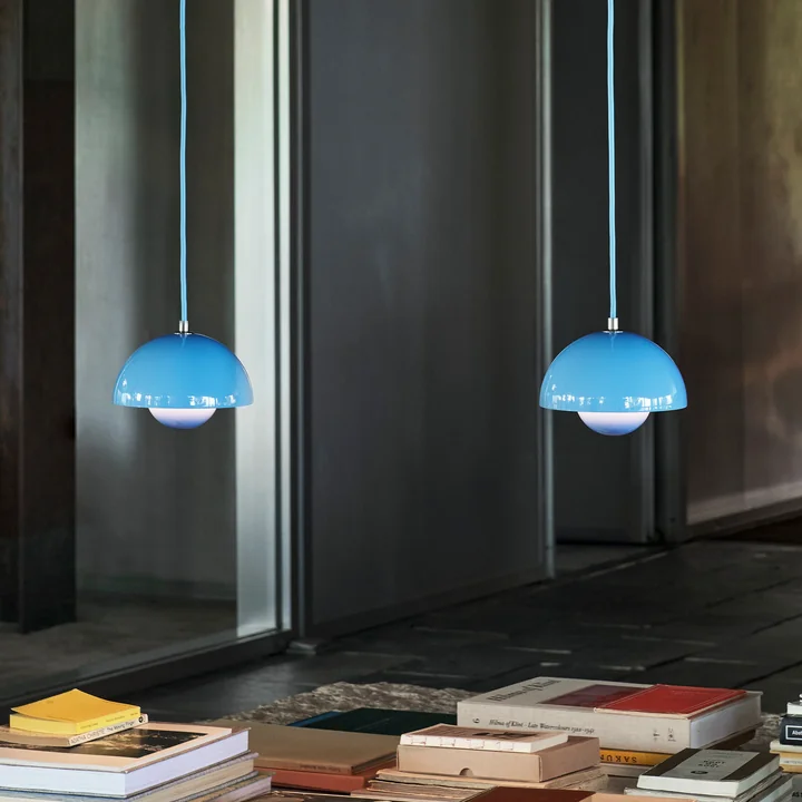 FlowerPot Pendant light VP10, swim blue from & Tradition