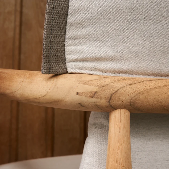 Embrace Garden armchair, untreated teak from Carl Hansen