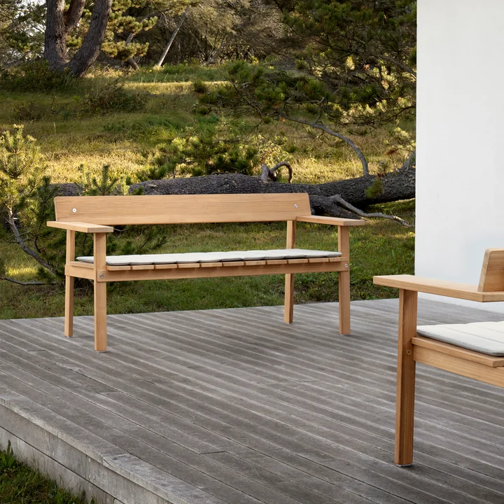 GL101 Timbur garden bench, untreated teak by Carl Hansen