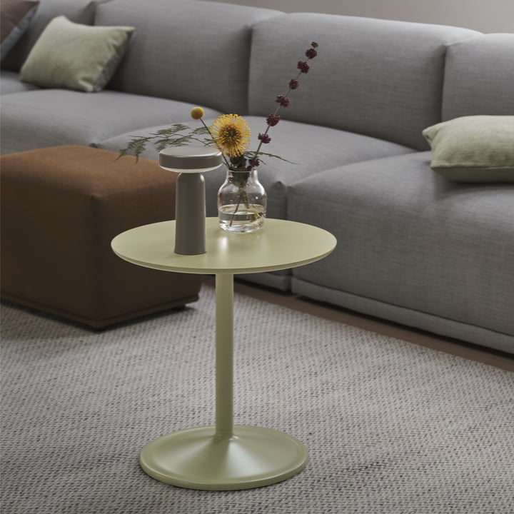 Muuto - Soft Side table, Ø 48 cm, H 48 cm, beige green