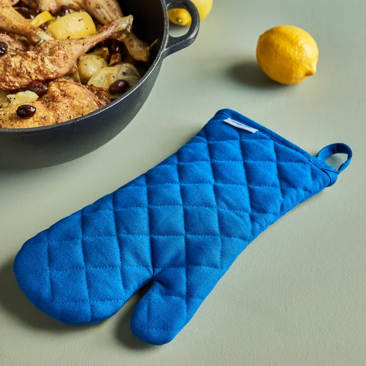 Neat Kitchen glove from Nicolas Vahé