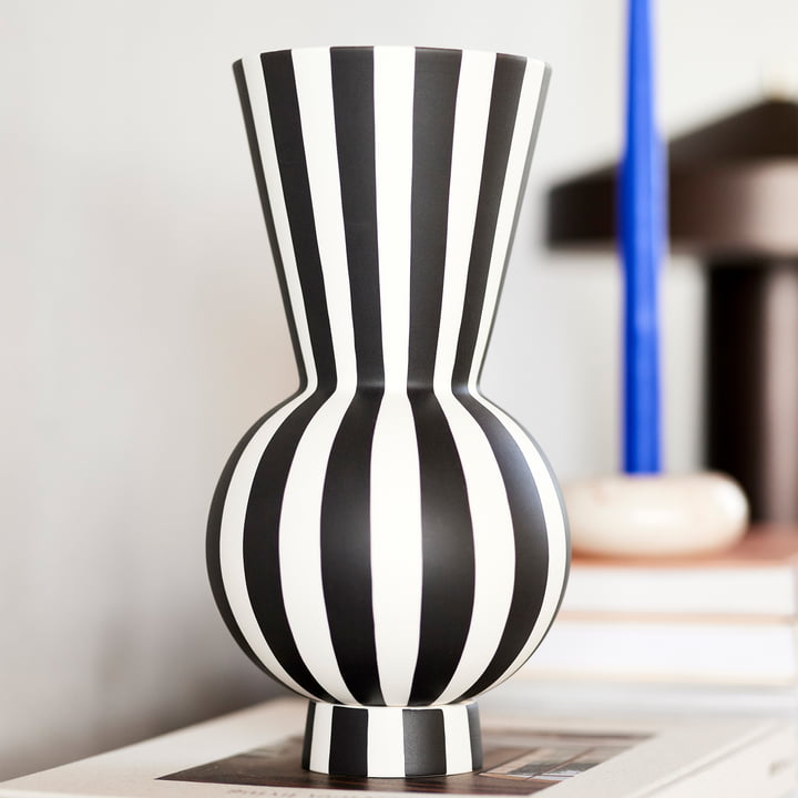 OYOY - Toppu Vase, Ø 14.5 x H 28 cm, white / black