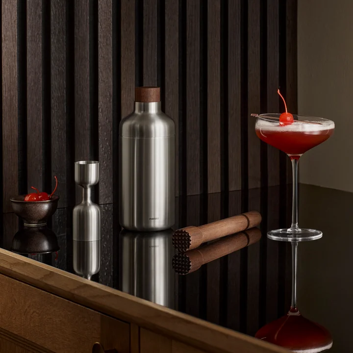 Liquid Lounge Cocktail shaker from Eva Solo