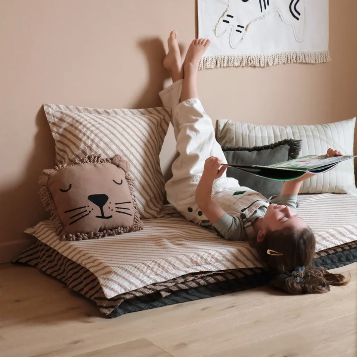 Landscape floor mat from Nobodinoz