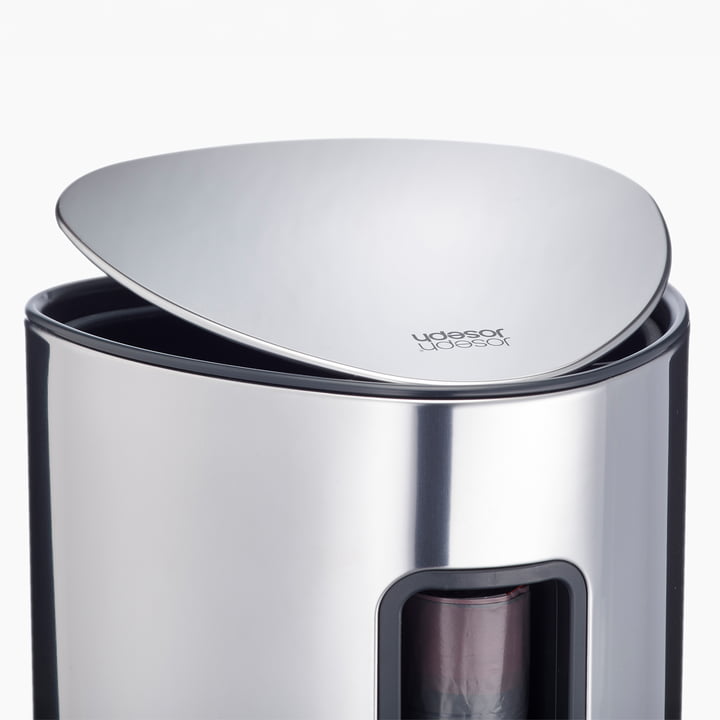 EasyStore Luxe Waste garbage can from Joseph Joseph