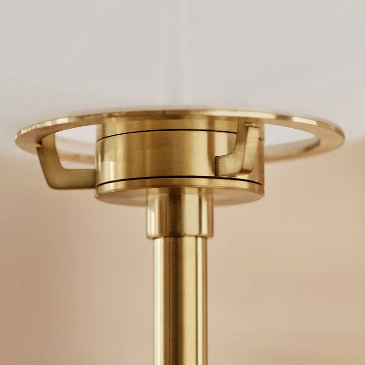 Clam Floor lamp from Fritz Hansen