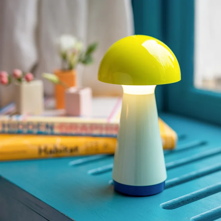 Bobbi table lamp, yellow by Remember