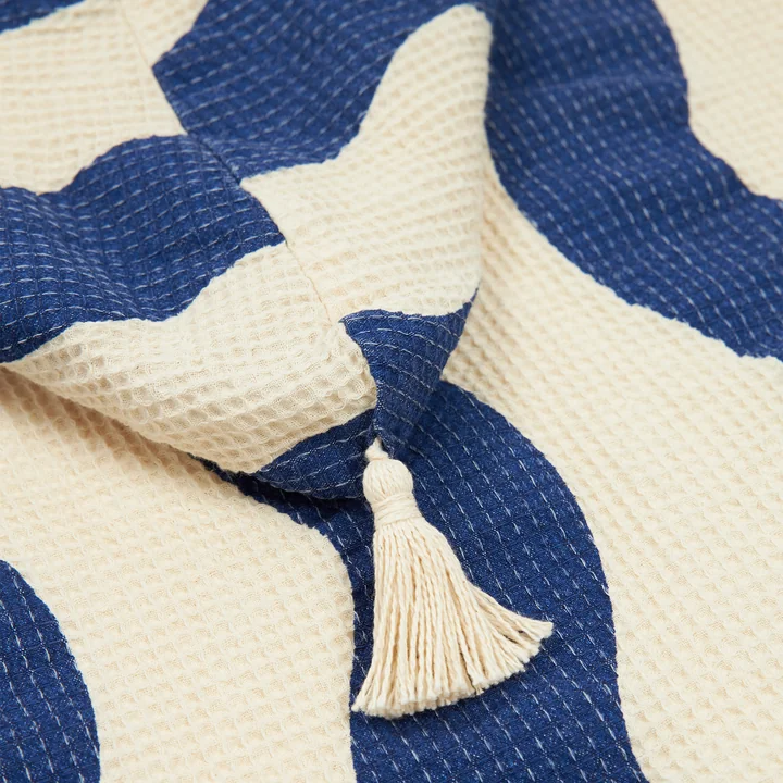 Portofino Muslin poncho, blue waves waffle by Nobodinoz