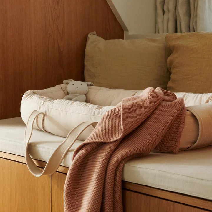 Gro portable baby nest from LIEWOOD