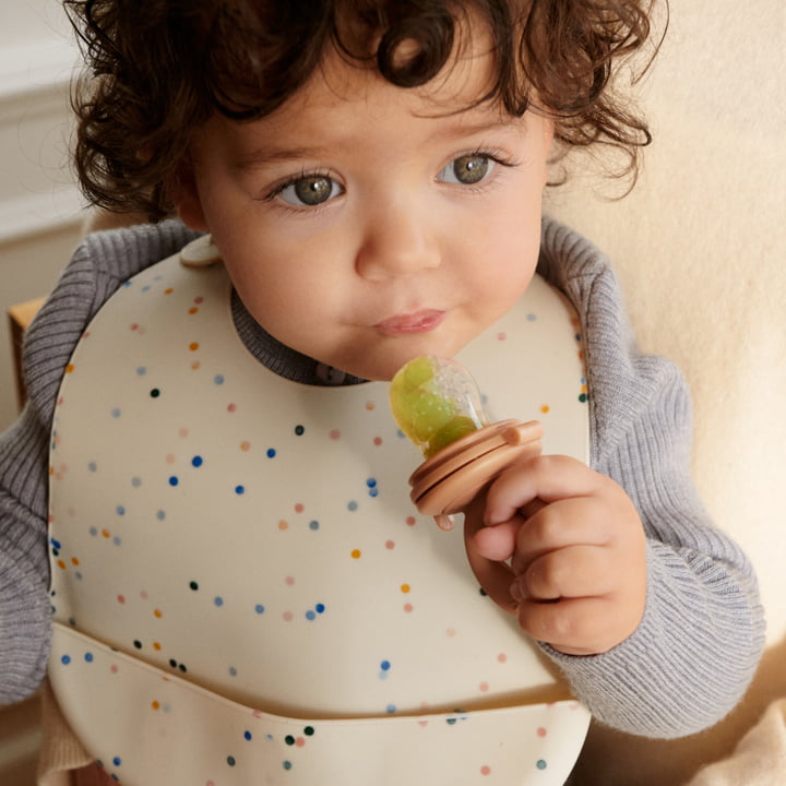 Miranda fruit pacifier from LIEWOOD