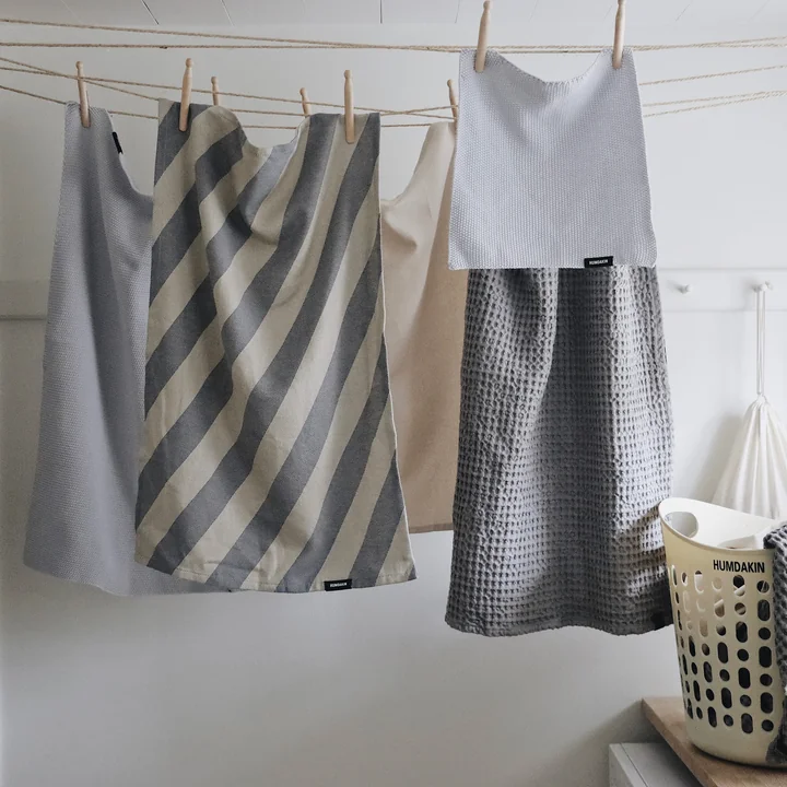 Tea towel made from GRS recycled cotton from Humdakin