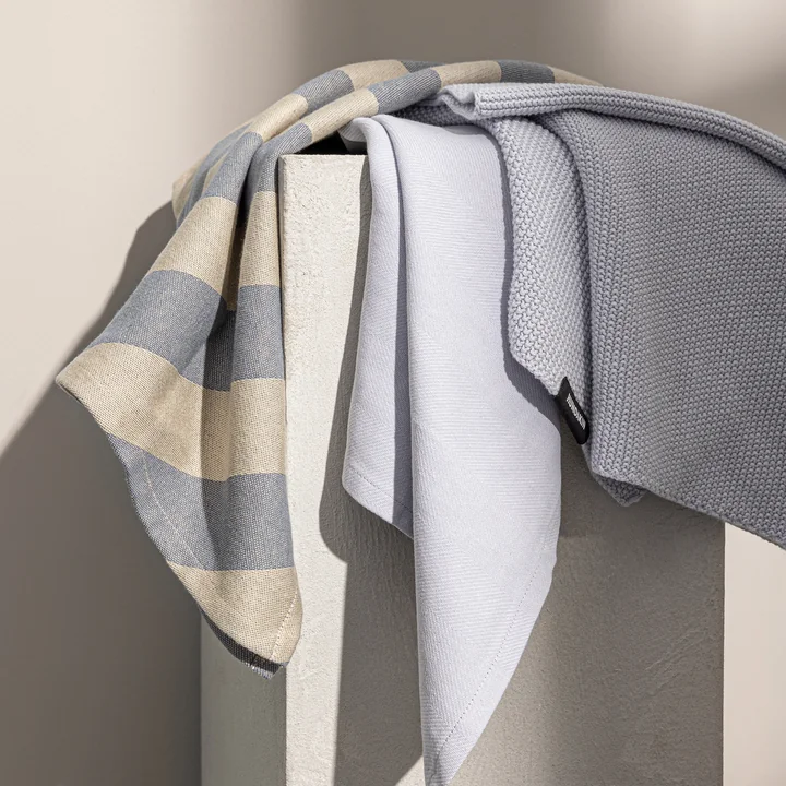 Tea towel made from GRS recycled cotton from Humdakin