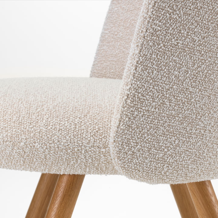 Mikado chair, ivory/pearl (Nubia 01) / natural oak by Vitra