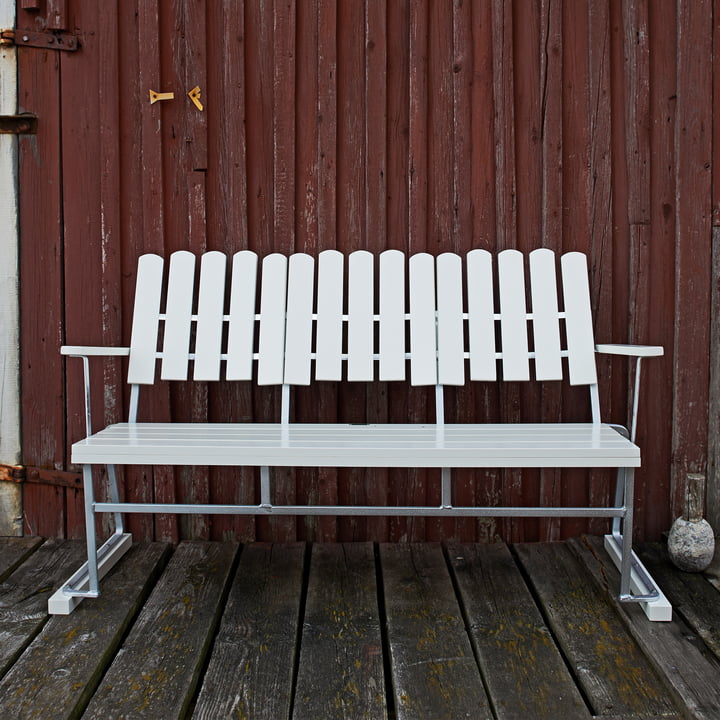 6 Garden bench 140 x 85 cm, white lacquered oak from Grythyttan